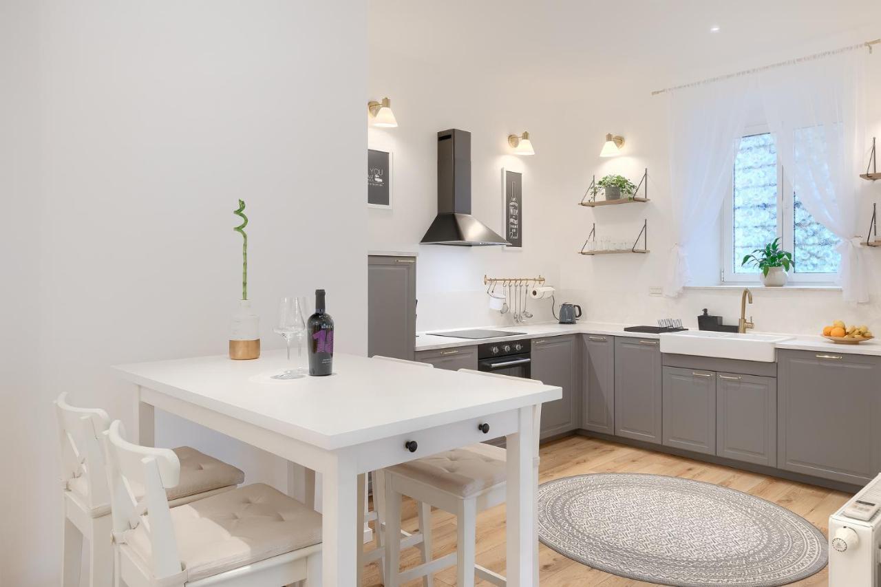 Calafati Apartment With Free Private Parking Rijeka Exterior photo
