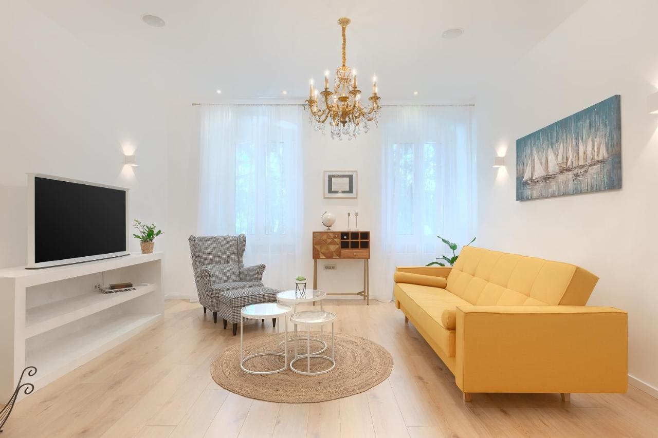 Calafati Apartment With Free Private Parking Rijeka Exterior photo