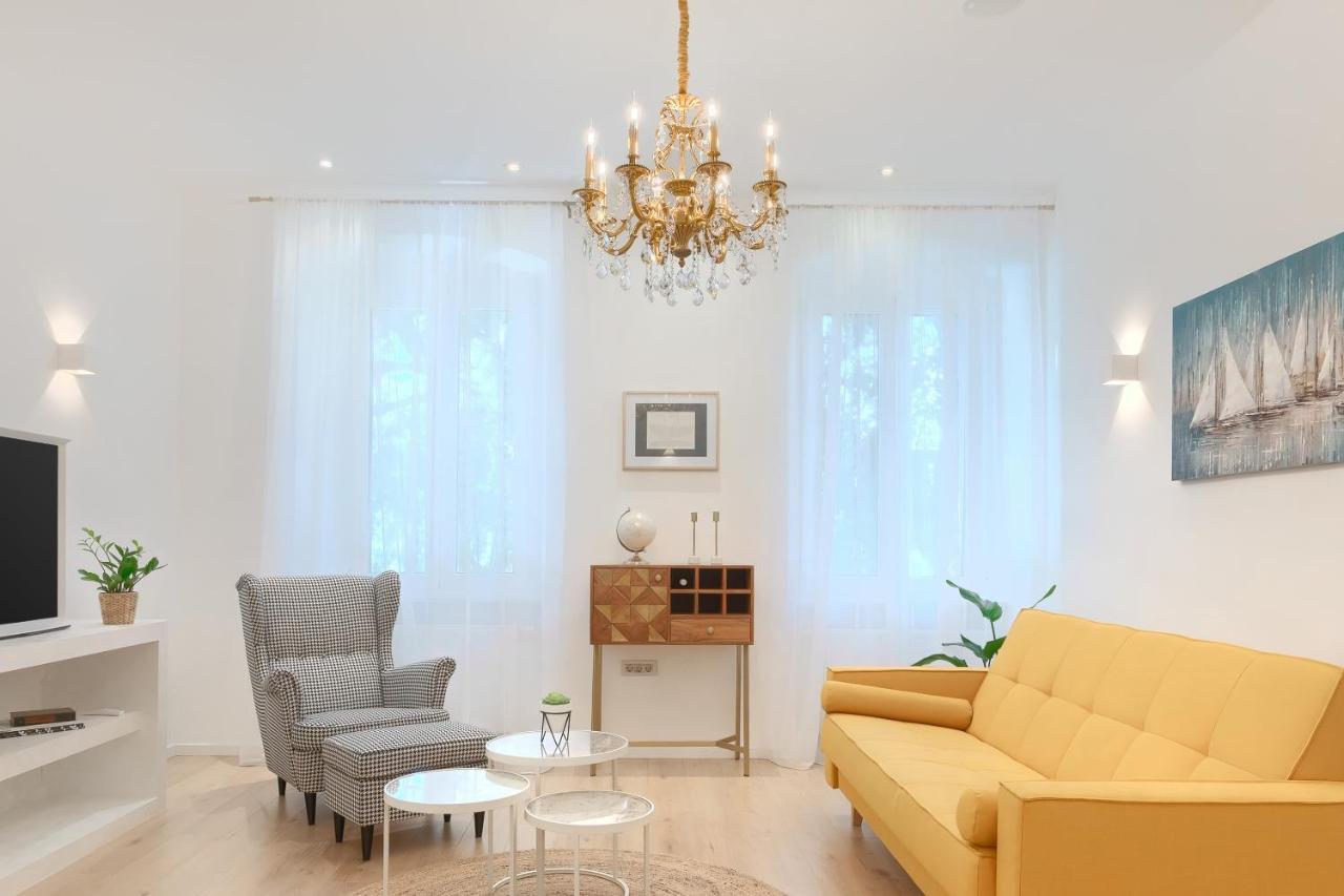 Calafati Apartment With Free Private Parking Rijeka Exterior photo