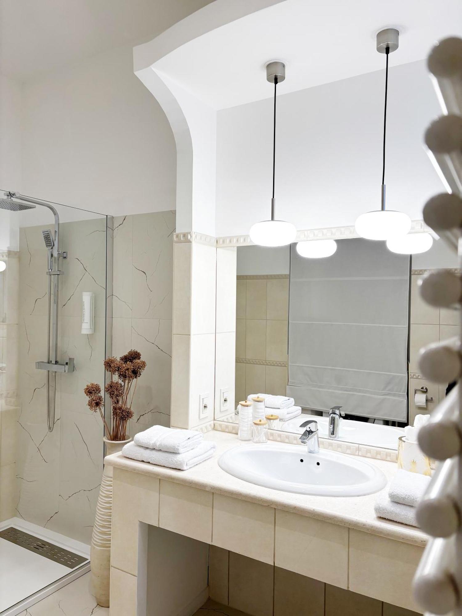 Calafati Apartment With Free Private Parking Rijeka Exterior photo